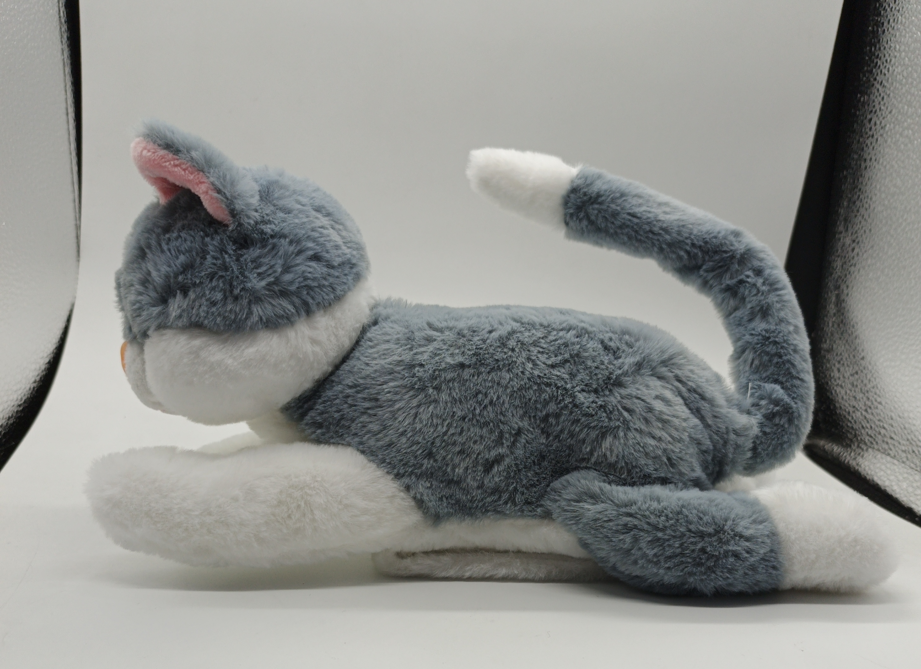 IMG_20251226_171314_579 Мягкая игрушка. Лежащая кошка. — изображение 1